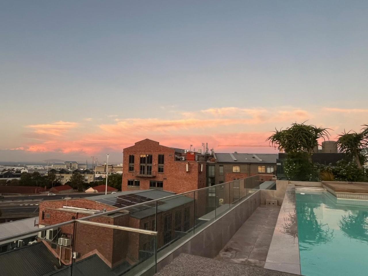 Modern Apartment In The Docklands, De Waterkant, Cape Town Stunning Views, Gorgeous Pool Deck Eksteriør bilde